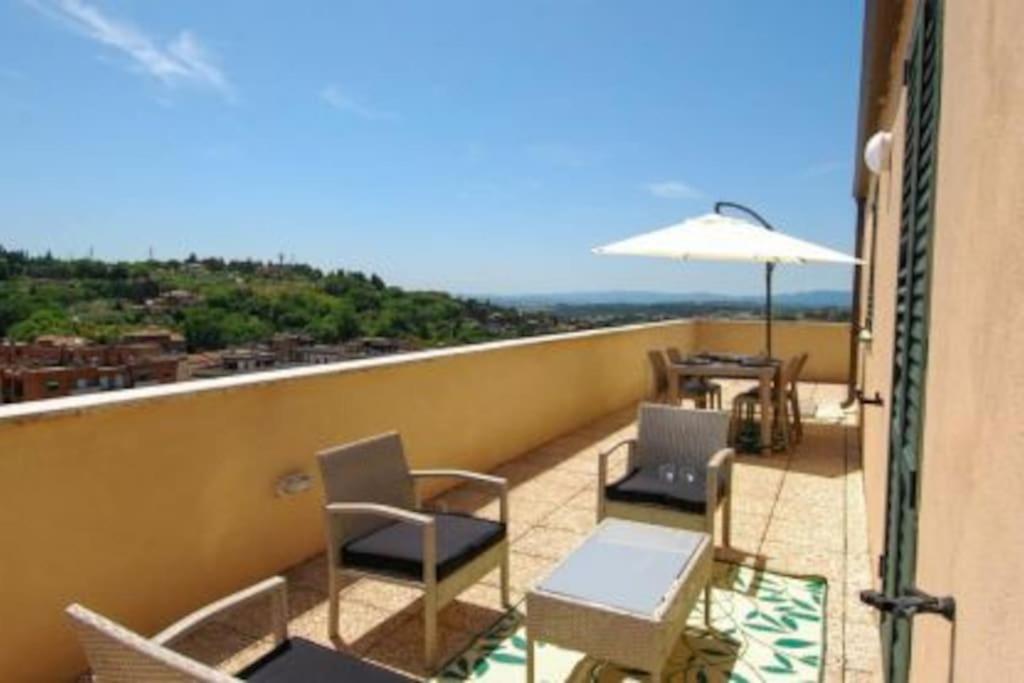 Exclusive Penthouse With 60 M2 Panoramic Terrace Apartment Perugia Exterior photo